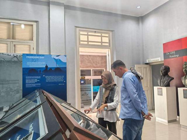 Lebih dari Pameran: Garis Kolektif sebagai Ruang Temu, Musik, dan Energi Jalanan