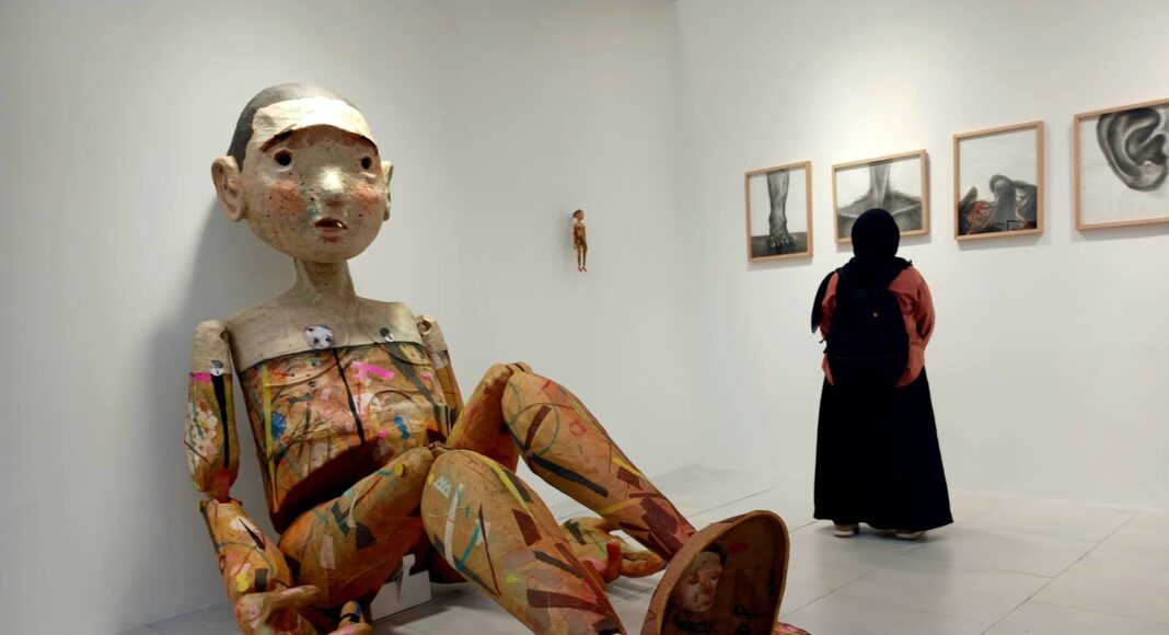 Kertas Bekas yang Berubah Menjadi Karya Bernilai Tinggi