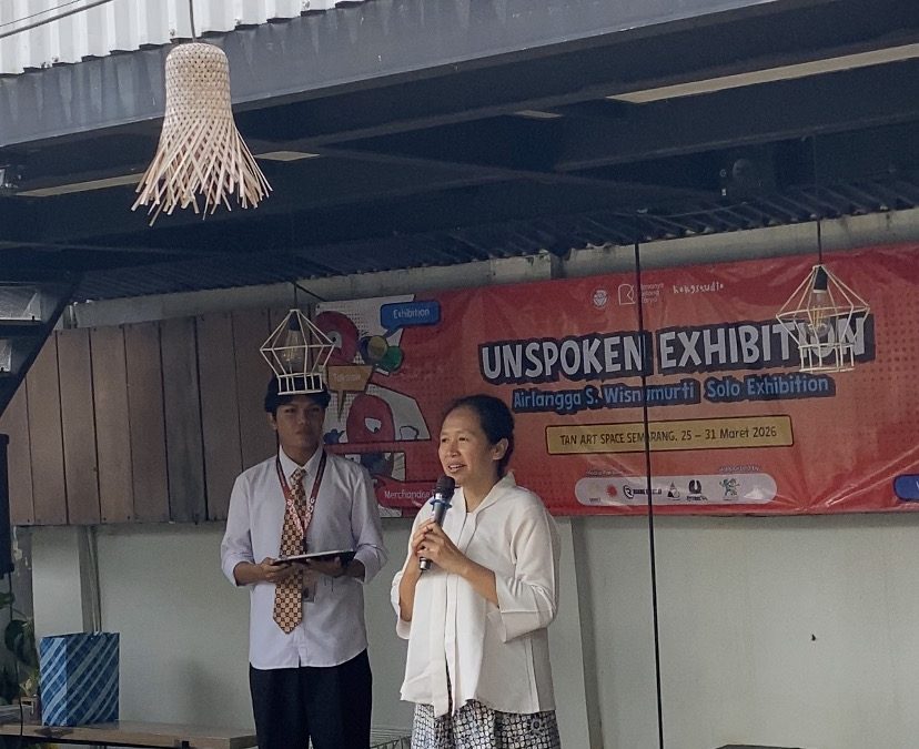 Krisna Piastika Soroti Pentingnya Dukungan Keluarga dalam Pembukaan Unspoken Exhibition