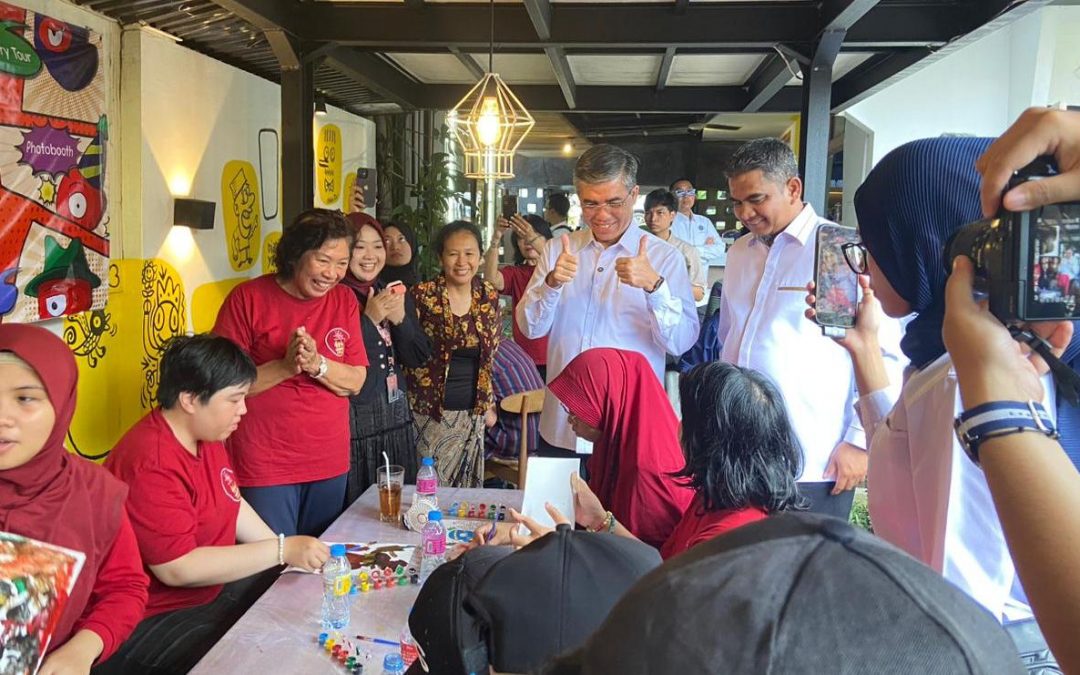 Apresiasi Menaker untuk Talenta Istimewa Klub Merby di Tan Artspace Semarang